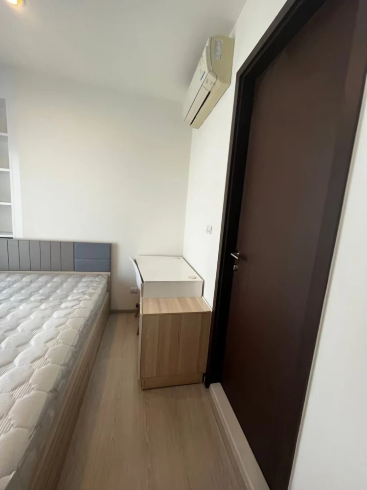 Condo for rent, Rhythm Asoke, get the morning sun, new furniture, good location, convenient transportation, don't wait, hurry up