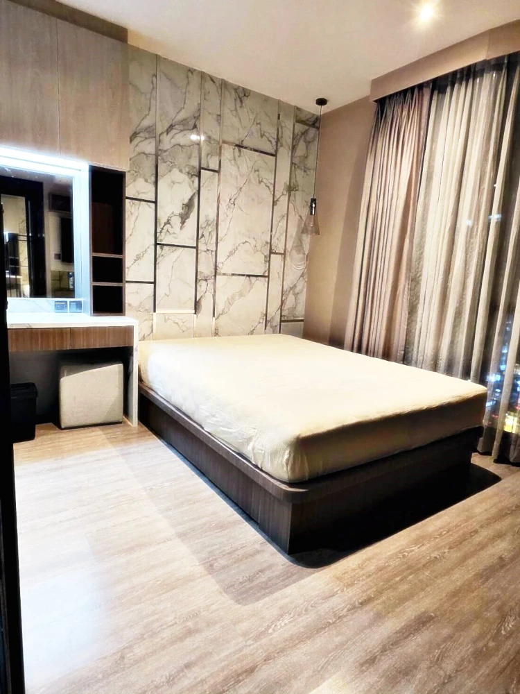 For Sale/Rent!! Rhythm Ekkamai Condo, 14th floor, beautiful unit, luxuriously decorated, fully furnished, ready to move in. Reserve now!!