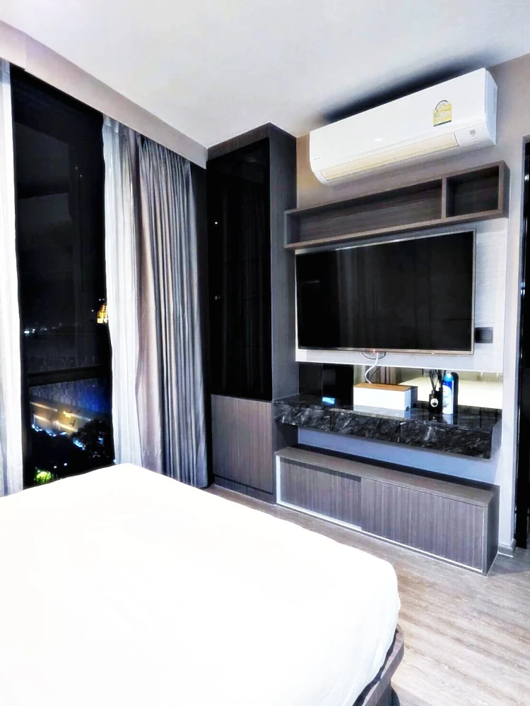 For Sale/Rent!! Rhythm Ekkamai Condo, 14th floor, beautiful unit, luxuriously decorated, fully furnished, ready to move in. Reserve now!!