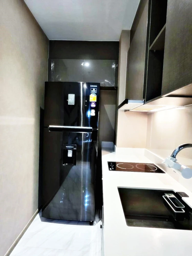 For Sale/Rent!! Rhythm Ekkamai Condo, 14th floor, beautiful unit, luxuriously decorated, fully furnished, ready to move in. Reserve now!!