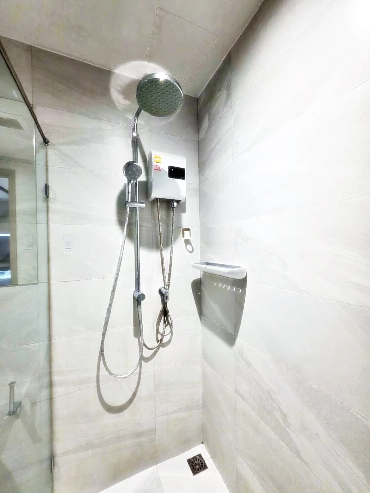 For Sale/Rent!! Rhythm Ekkamai Condo, 14th floor, beautiful unit, luxuriously decorated, fully furnished, ready to move in. Reserve now!!