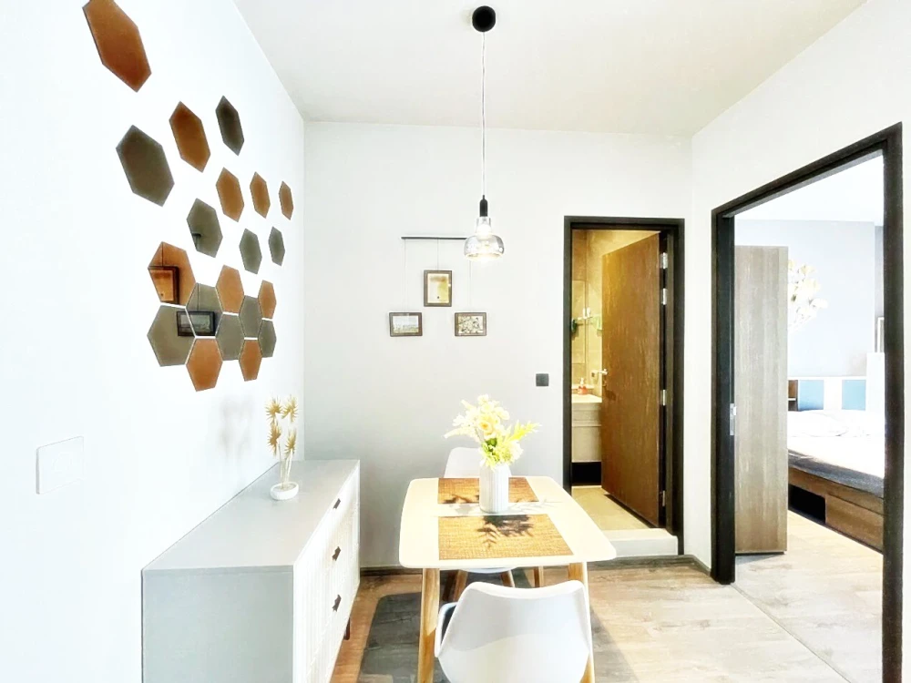 For rent!! Rhythm Ekkamai Estate Condo, 18th floor, beautiful room, fully furnished, ready to move in! Reserve now!!