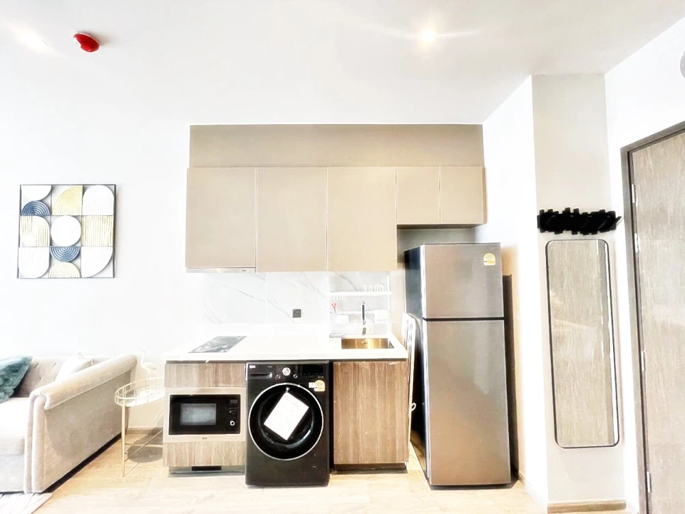For rent!! Rhythm Ekkamai Estate Condo, 18th floor, beautiful room, fully furnished, ready to move in! Reserve now!!