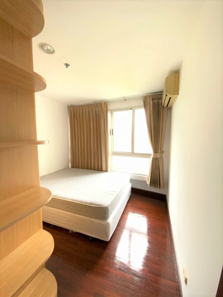 Condo for rent River Heaven (Charoen Krung 76/1) large room, comfortable, good usable space. You must hurry to reserve now.