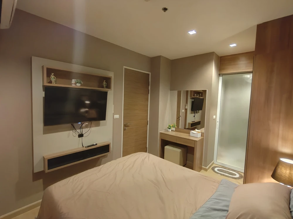 For rent!! Condo Rhythm Phaholyothin-Ari, 51st floor, fully furnished, beautifully decorated, sweet and warm, ready to move in, book now!!