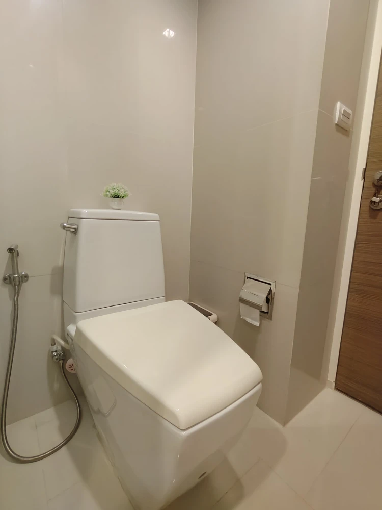 For rent!! Condo Rhythm Phaholyothin-Ari, 51st floor, fully furnished, beautifully decorated, sweet and warm, ready to move in, book now!!