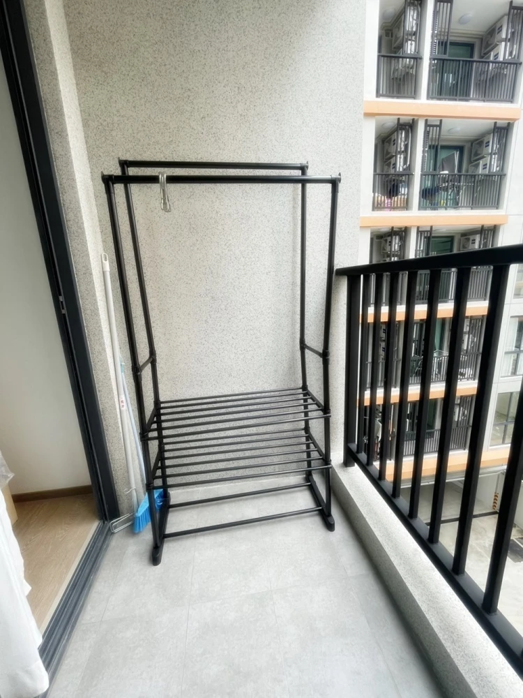 For rent!! Condo Regal Srinakarin 40, 4th floor, Building B, swimming pool view, fully furnished, good price, ready to move in, book now!!