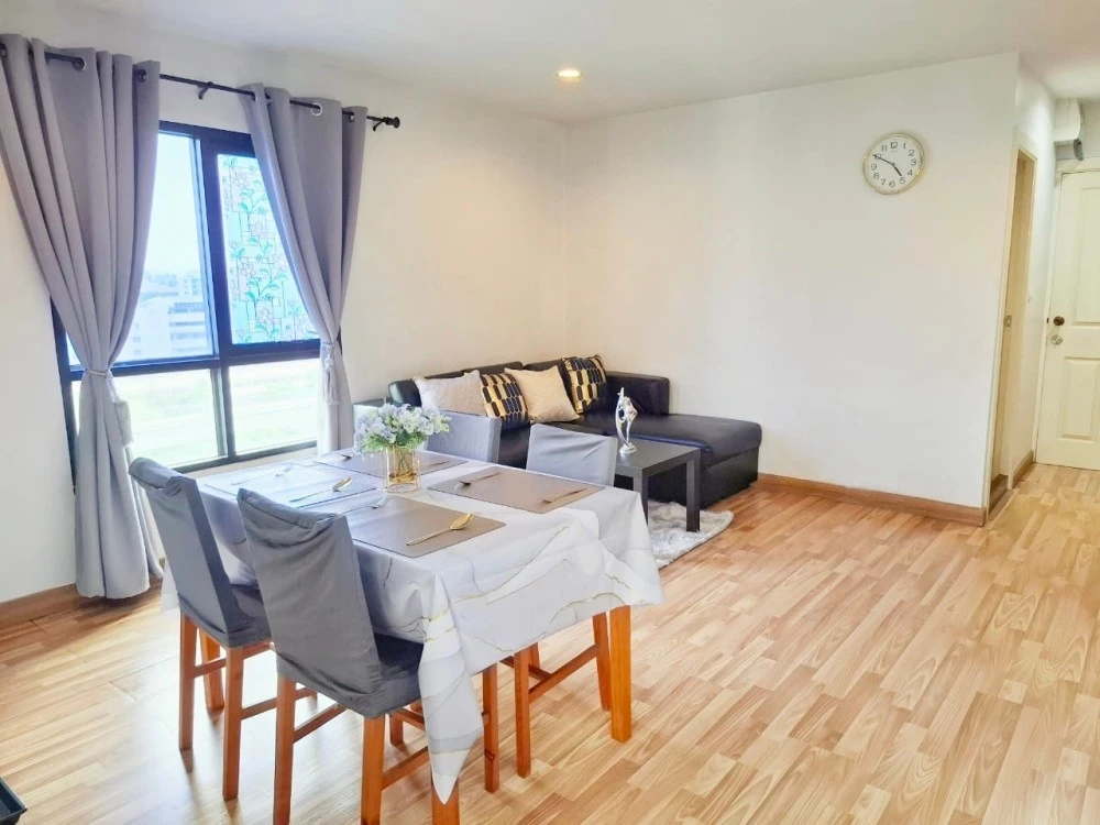 Condo for rent: Regent Home 15 Chaengwattana, 10th floor, corner room, very beautiful view. I tell you to hurry and reserve before you miss the opport