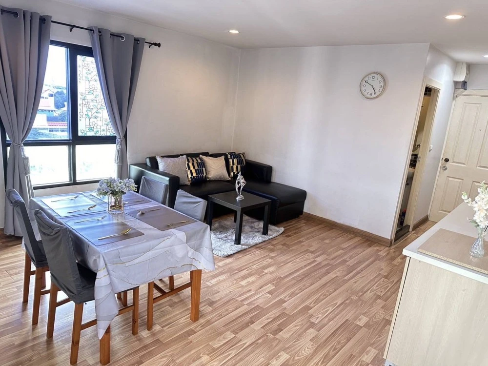 Condo for rent: Regent Home 15 Chaengwattana, 10th floor, corner room, very beautiful view. I tell you to hurry and reserve before you miss the opport