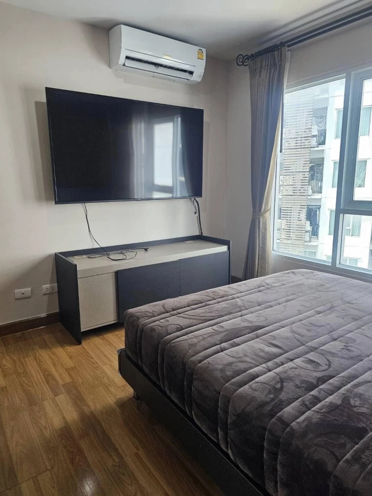 Condo for rent: Regent Home 25 Tiwanon, clearly separated rooms with good wallpaper. Hurry and move in to reserve.