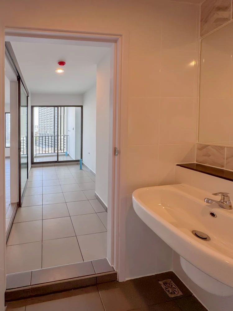 Condo for rent, Regent Home Wutthakat. Spacious and comfortable, easy to maintain. Book now!!