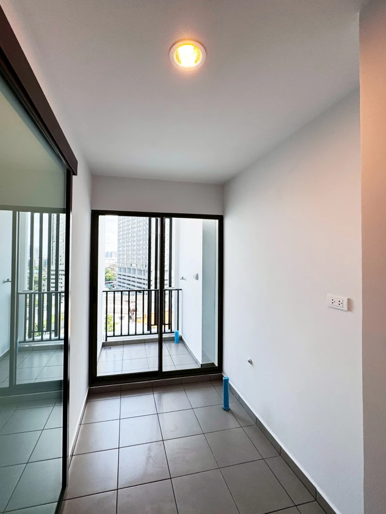 Condo for rent, Regent Home Wutthakat. Spacious and comfortable, easy to maintain. Book now!!
