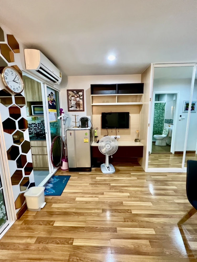 Condo for rent!! Regent Home Sukhumvit 81, 4th floor, Building B, garden and pool views, beautifully decorated, ready to move in. Don't miss out!!
