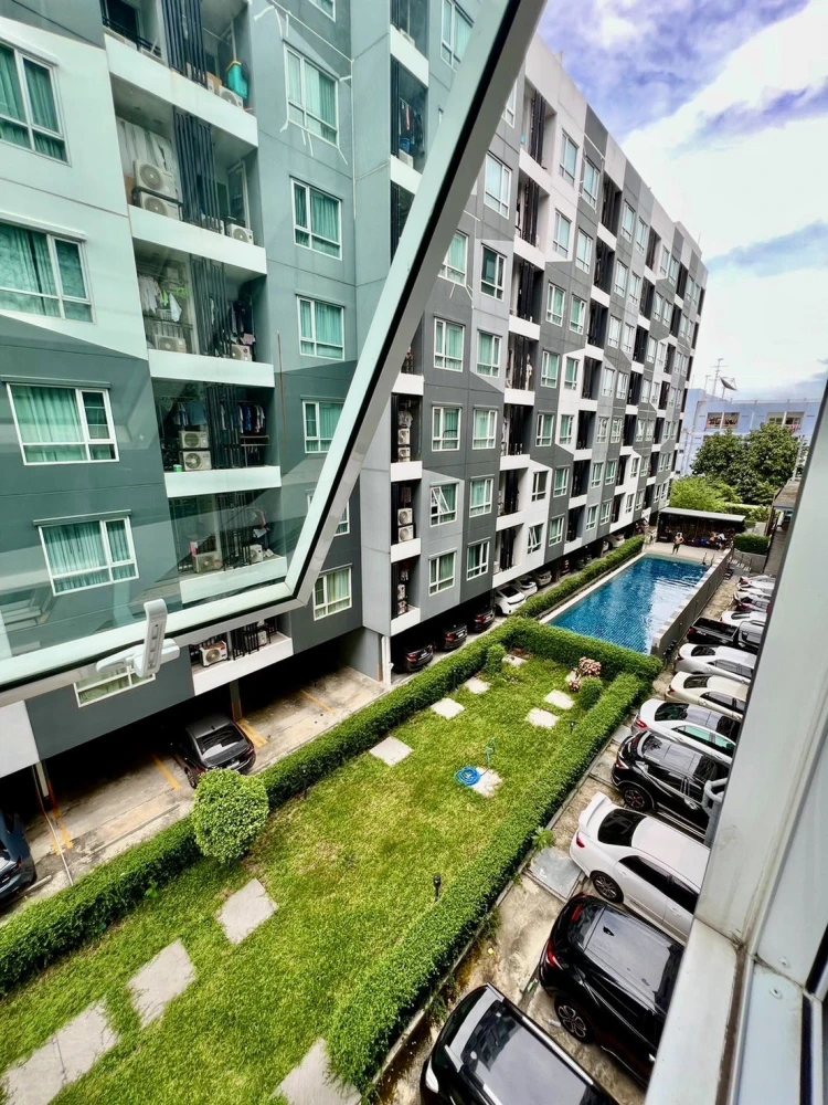 Condo for rent!! Regent Home Sukhumvit 81, 4th floor, Building B, garden and pool views, beautifully decorated, ready to move in. Don't miss out!!