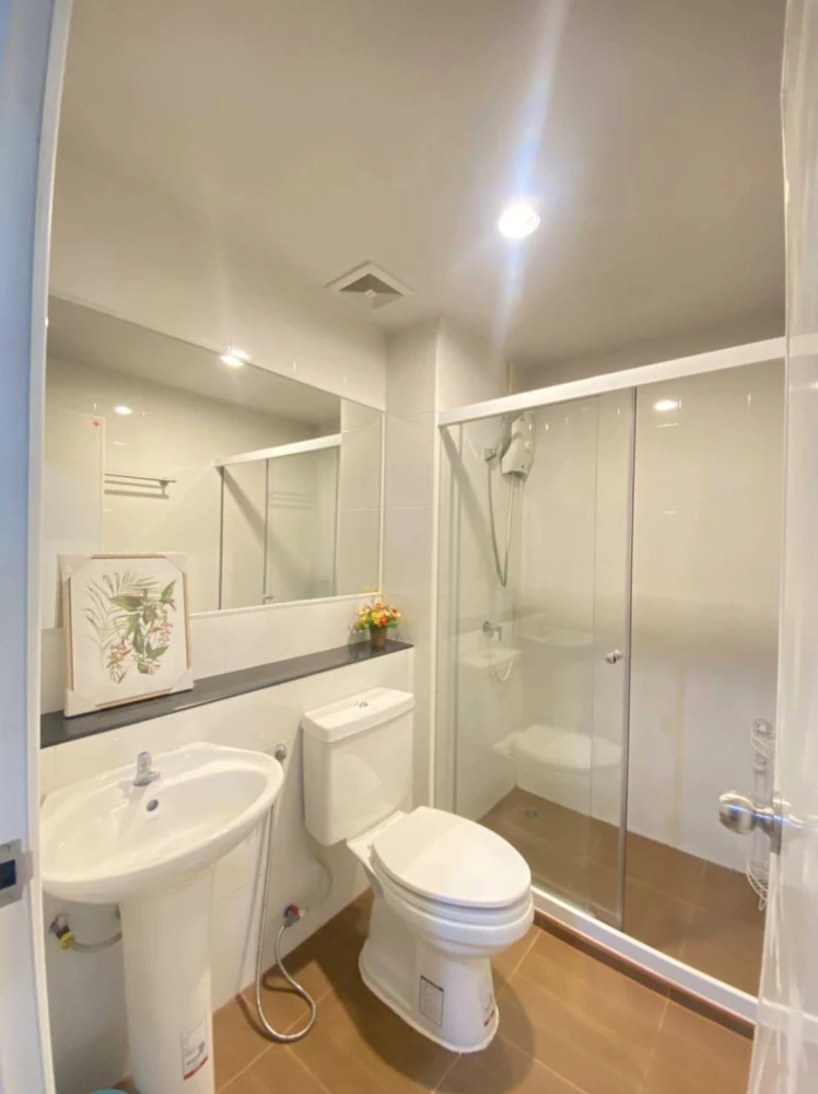 For rent!! Condo Regent Home Sukhumvit 81, 7th floor, Building B, Private Zone, beautiful room, fully furnished, ready to move in, don't miss it!!