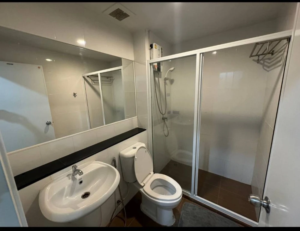 For rent!! Condo Regent Home Sukhumvit 97/1, 5th floor, Building C, corner room, unblocked view, full facilities, hurry up and book now!!
