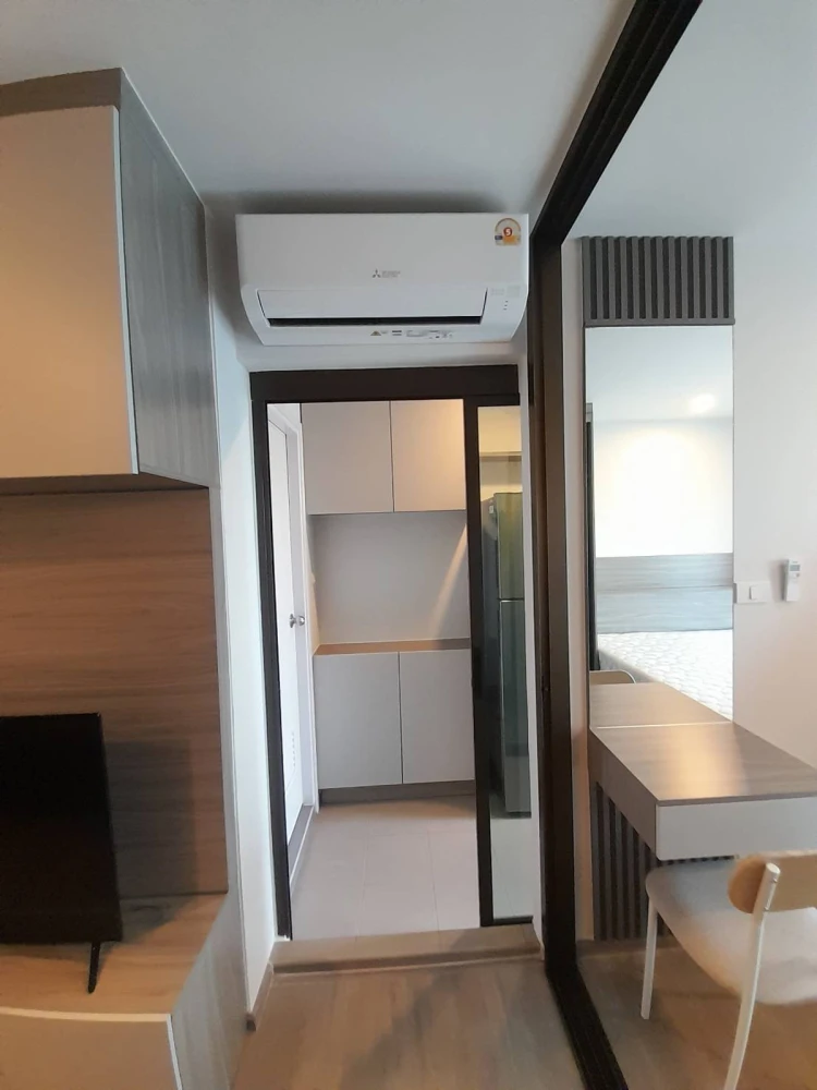 Condo for rent, Regent Home Wutthakat, high floor, city view, ready to move in, built-in furniture throughout the room. You must hurry to reserve.