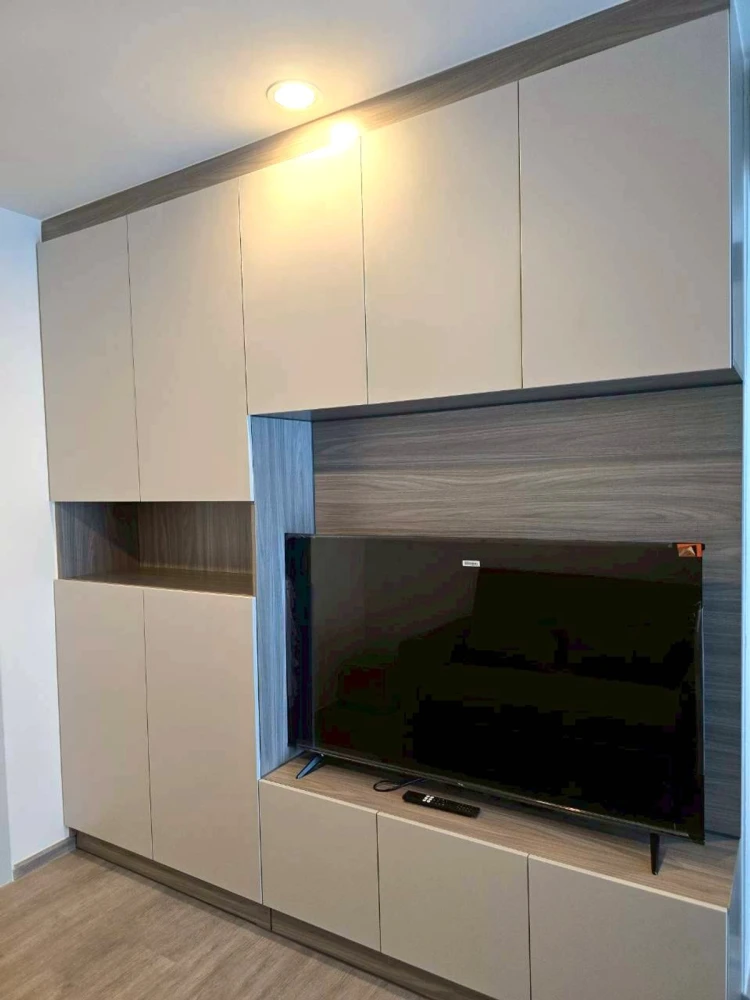Condo for rent, Regent Home Wutthakat, high floor, city view, ready to move in, built-in furniture throughout the room. You must hurry to reserve.