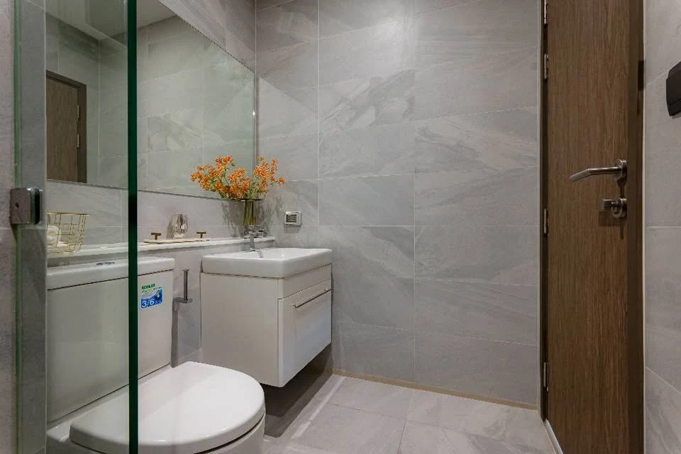 For rent: Rhythm Ekkamai Estate 63 condo. Beautifully decorated, luxurious and very livable. Don't miss out!