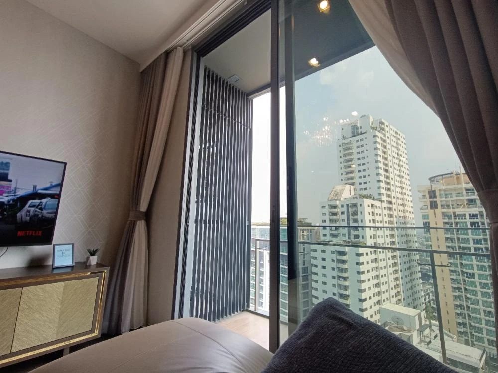 For rent!! Condo Lavic Sukhumvit 57, 19th floor, corner room, fully furnished, ready to move in, hurry up and book now!!