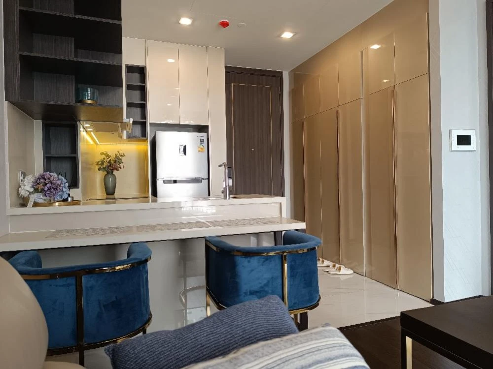 For rent!! Condo Lavic Sukhumvit 57, 19th floor, corner room, fully furnished, ready to move in, hurry up and book now!!