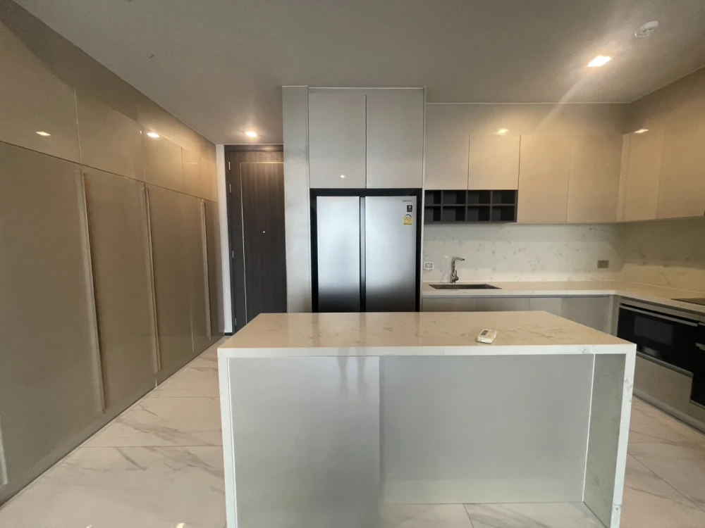 For rent!! Condo Laviq Sukhumvit 57, 25th floor, very beautiful room, very comfortable, great price, don't miss it!!
