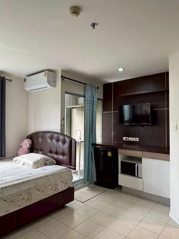 For rent!! Lumpini Condo Town Ramintra-Nawamin, 2nd floor, Building D. Beautifully decorated, ready to move in. Don't miss out!!
