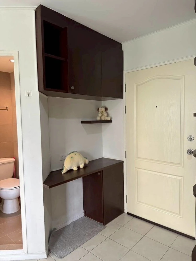 For rent!! Lumpini Condo Town Ramintra-Nawamin, 2nd floor, Building D. Beautifully decorated, ready to move in. Don't miss out!!