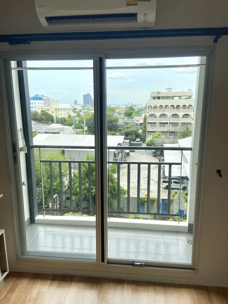 Condo for rent, Lumpini Park Borommaratchachonnani - Sirindhorn, spacious room, comfortable, pool view, good price, hurry and book now++
