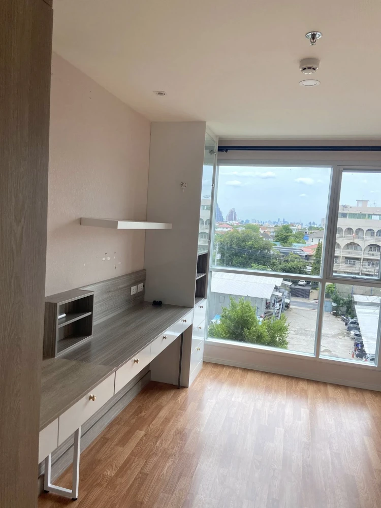 Condo for rent, Lumpini Park Borommaratchachonnani - Sirindhorn, spacious room, comfortable, pool view, good price, hurry and book now++