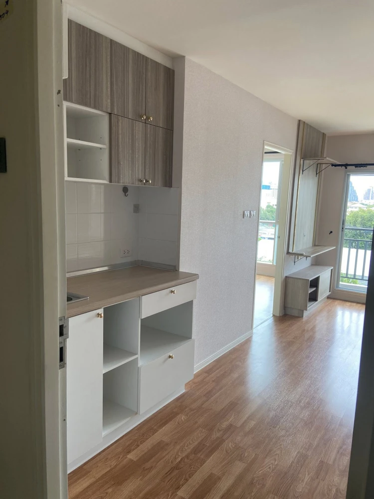Condo for rent, Lumpini Park Borommaratchachonnani - Sirindhorn, spacious room, comfortable, pool view, good price, hurry and book now++