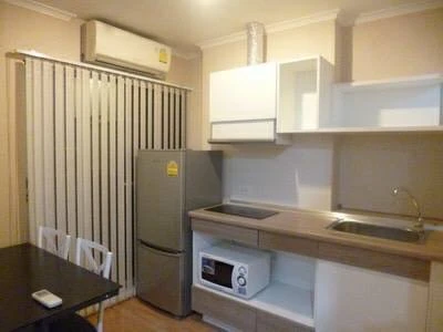 Condo for rent, Lumpini Park Pinklao, room with good wallpaper, great price, complete in one place, hurry and reserve now.