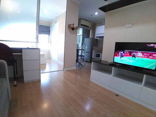 Condo for rent, Lumpini Park Pinklao, room with good wallpaper, great price, complete in one place, hurry and reserve now.