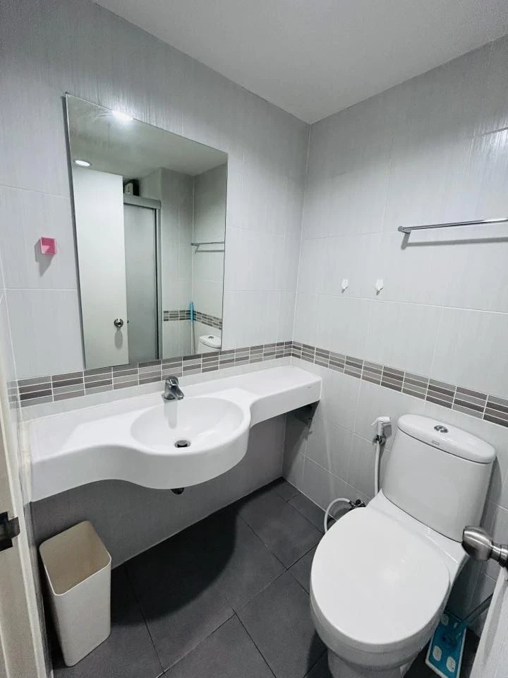 Condo for rent!! Lumpini Park Rama 9-Ratchada, 14th floor, Building A, fully furnished, ready to move in. Don't miss out!!