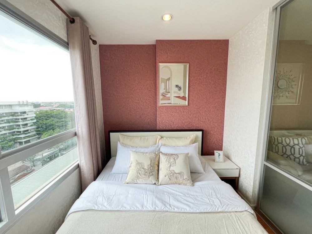Condo for rent, Lumpini Park Phetkasem 98. Nice room, fully furnished, affordable price. Book now before it's too late!!!