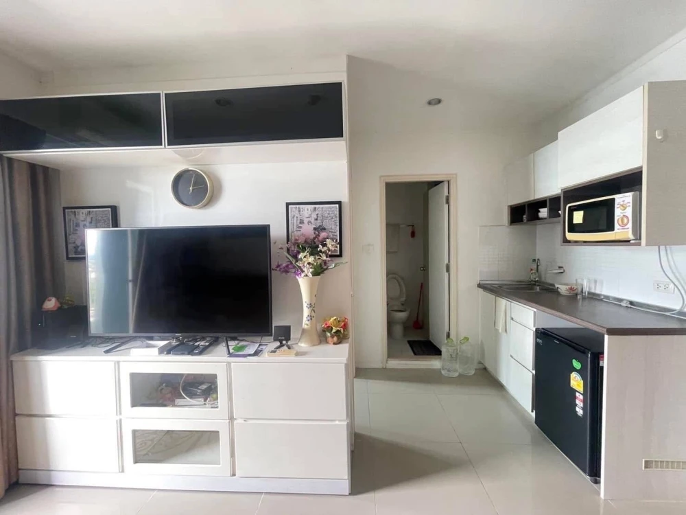 Condo for rent, Lumpini Park Beach Jomtien, ready to move in, high floor, just bring your bags!!!