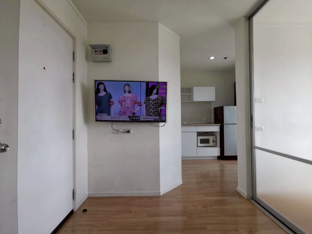 For rent!! Lumpini Ville Prachachuen-Phong Phet 2 Condo, fully furnished, great location, super convenient transportation. Reserve now!!