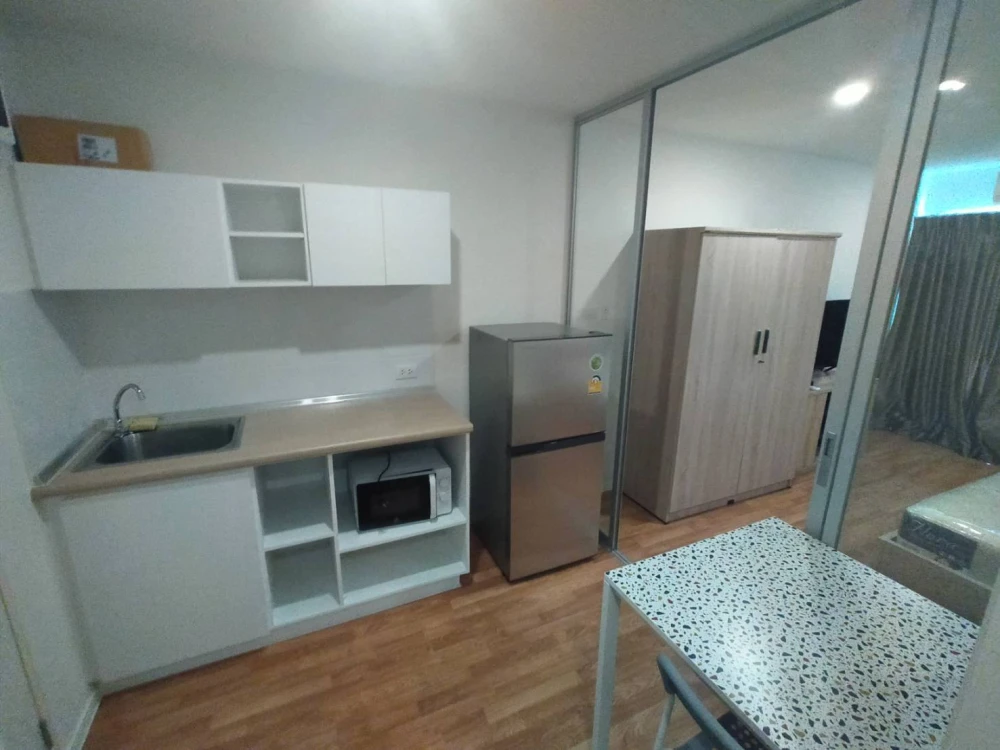 For rent: Lumpini Ville Condo, Phatthanakan - Srinakarin, nice room, swimming pool view, fully furnished, all here in one place, book now!!