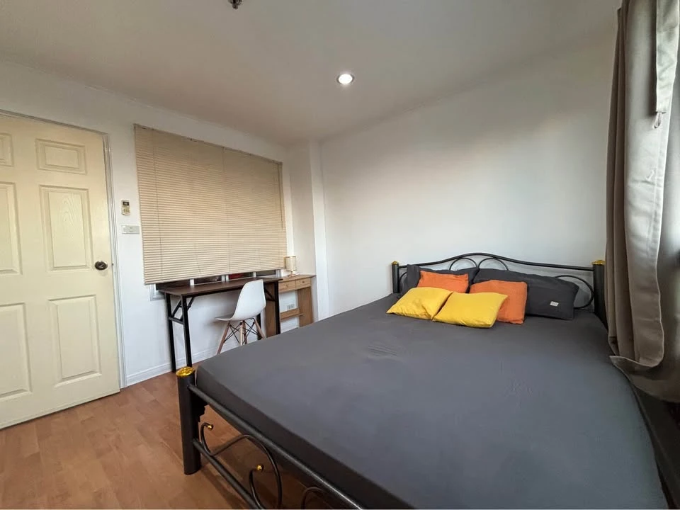 Condo for rent, Lumpini Ville Sukhumvit 77, 1 bedroom, 1 bathroom, lots of usable space. If you miss it, you'll regret it.