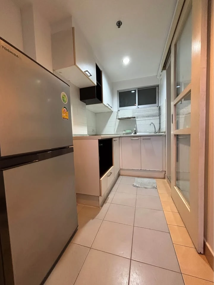 Condo for rent, Lumpini Ville Sukhumvit 77, 1 bedroom, 1 bathroom, lots of usable space. If you miss it, you'll regret it.