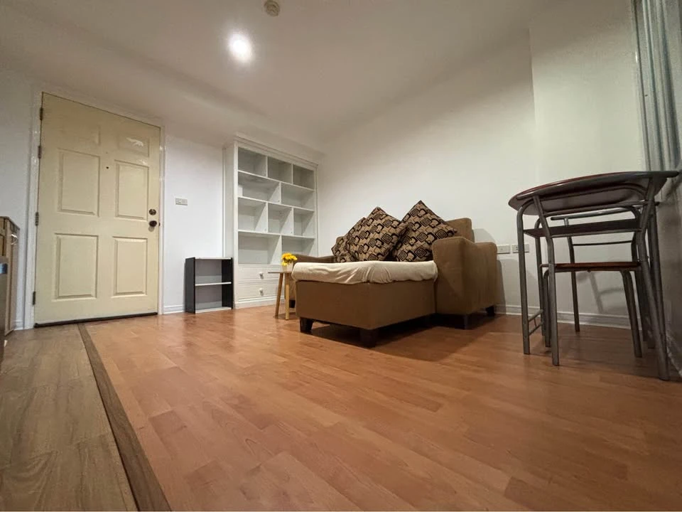 Condo for rent, Lumpini Ville Sukhumvit 77, 1 bedroom, 1 bathroom, lots of usable space. If you miss it, you'll regret it.