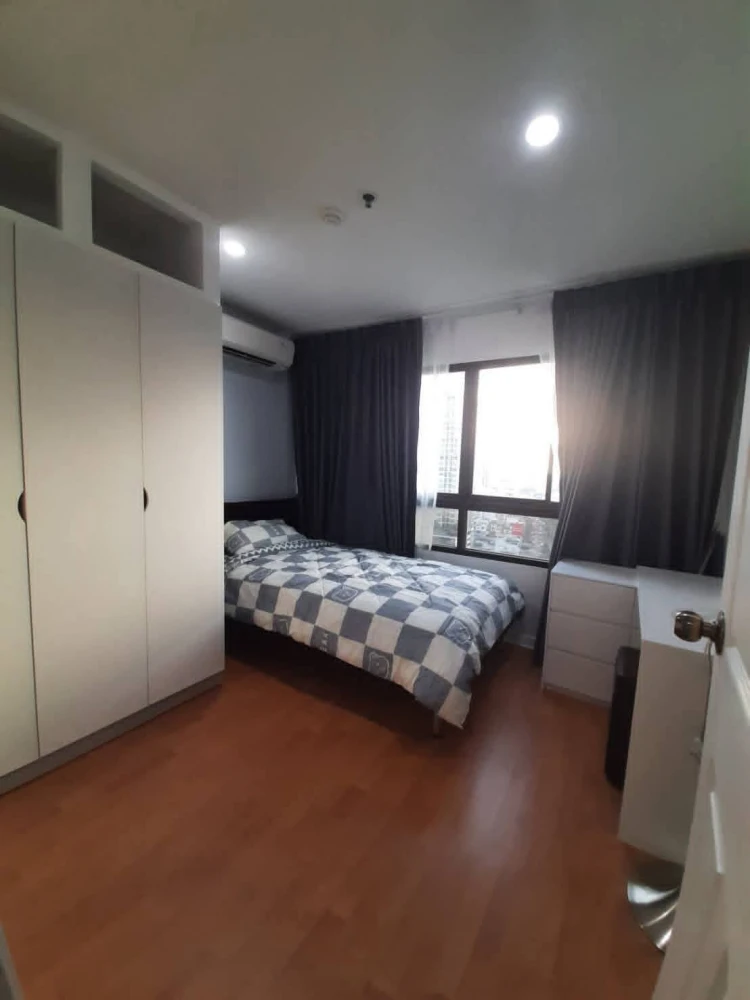 Condo for rent, Lumpini Ville Sukhumvit 77, spacious room, 17th floor, high view, comes with a very good price, hurry and reserve.