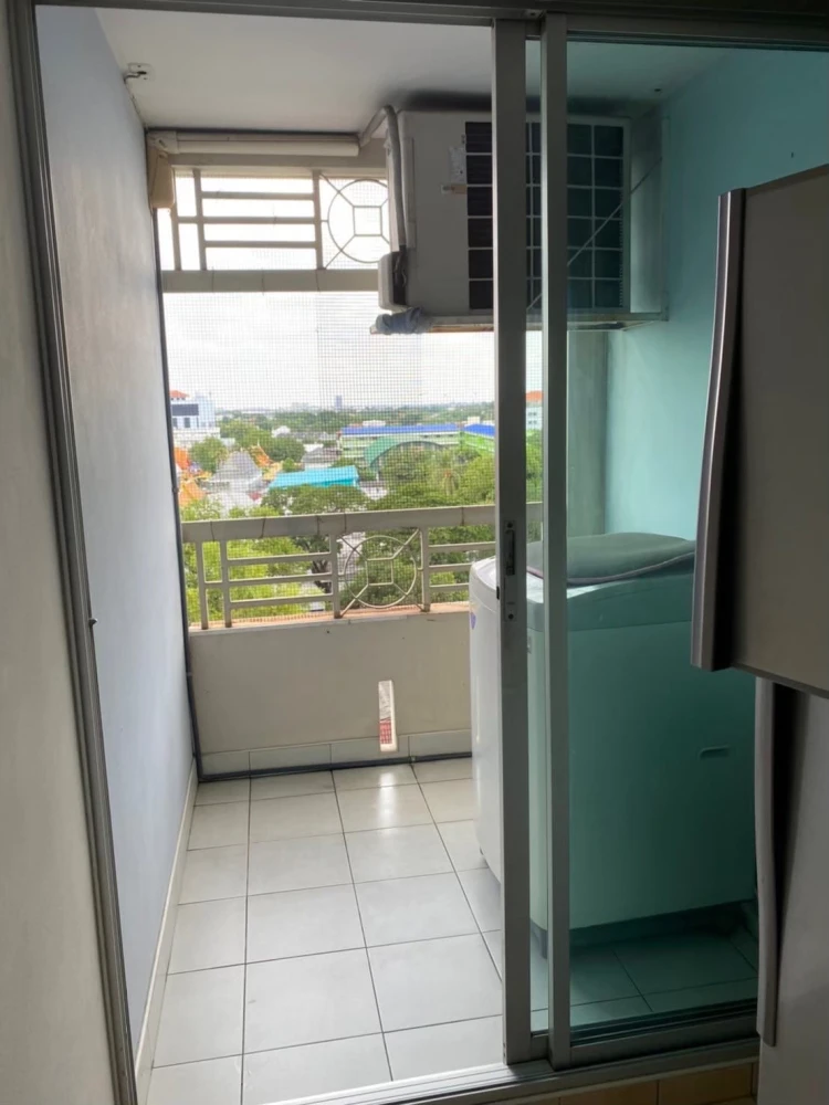 Condo for rent, Lumpini Ville Sukhumvit 77, spacious room, lots of usable space, good price, come and reserve quickly, don't miss out.