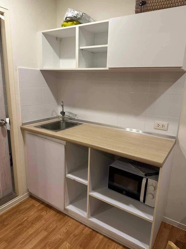 For rent, Lumpini Ville Condo, Sukhumvit 76-Bearing Station 2, separated rooms, good price, you must book now.