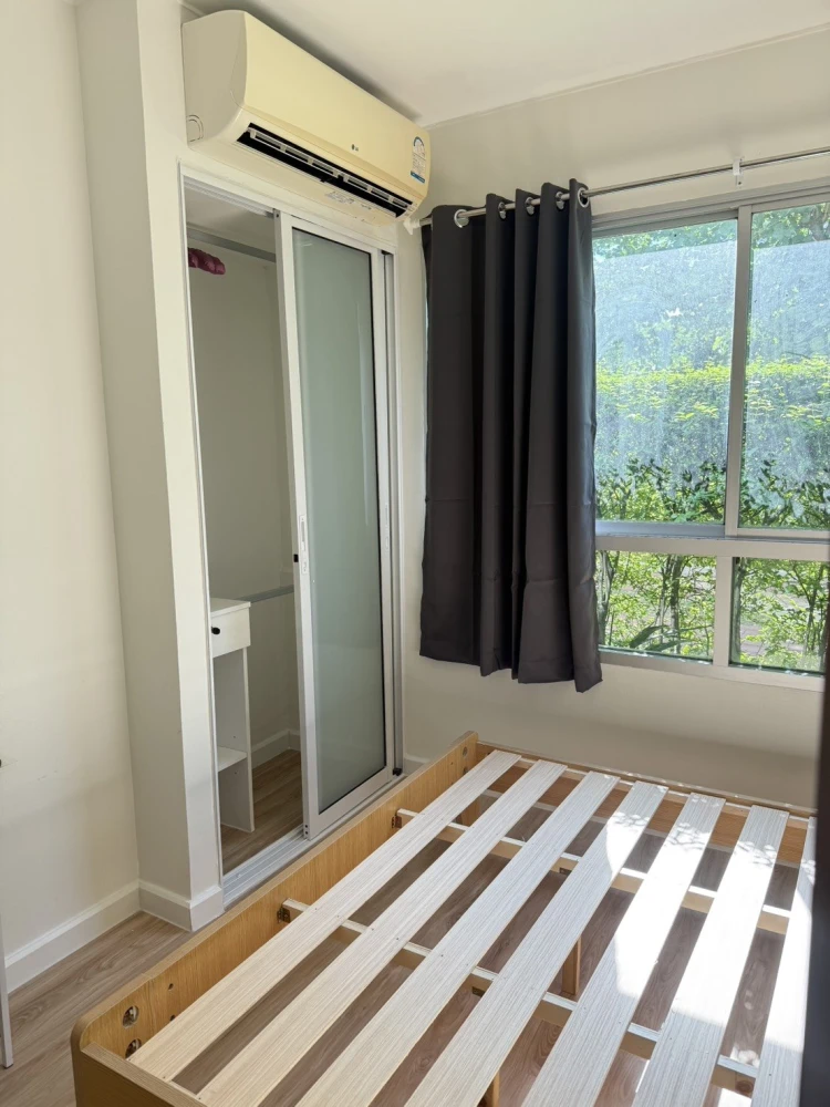 For rent!! Lumpini Ville On Nut - Lat Krabang Condo, 1st floor, Building C, beautifully decorated, ready to move in. Don't miss out!!