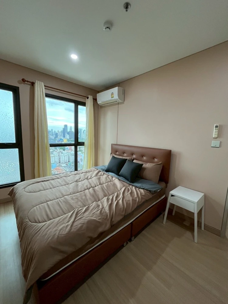 Condo for rent, Lumpini Suite, Din Daeng-Ratchaprarop, corner room, east side, Rama 9 view, can't miss it.