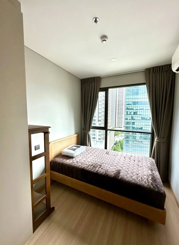 Condo for rent, Lumpini Suite Phetchaburi-Makkasan, nice room, spacious size, fully furnished, lovely price, don't miss it.