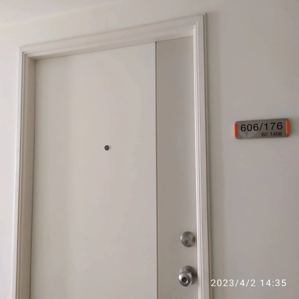 Condo for rent at Lumpini Sukhumvit 77/2. Separate rooms with clear zones. Affordable price. Come reserve now before you miss your chance.