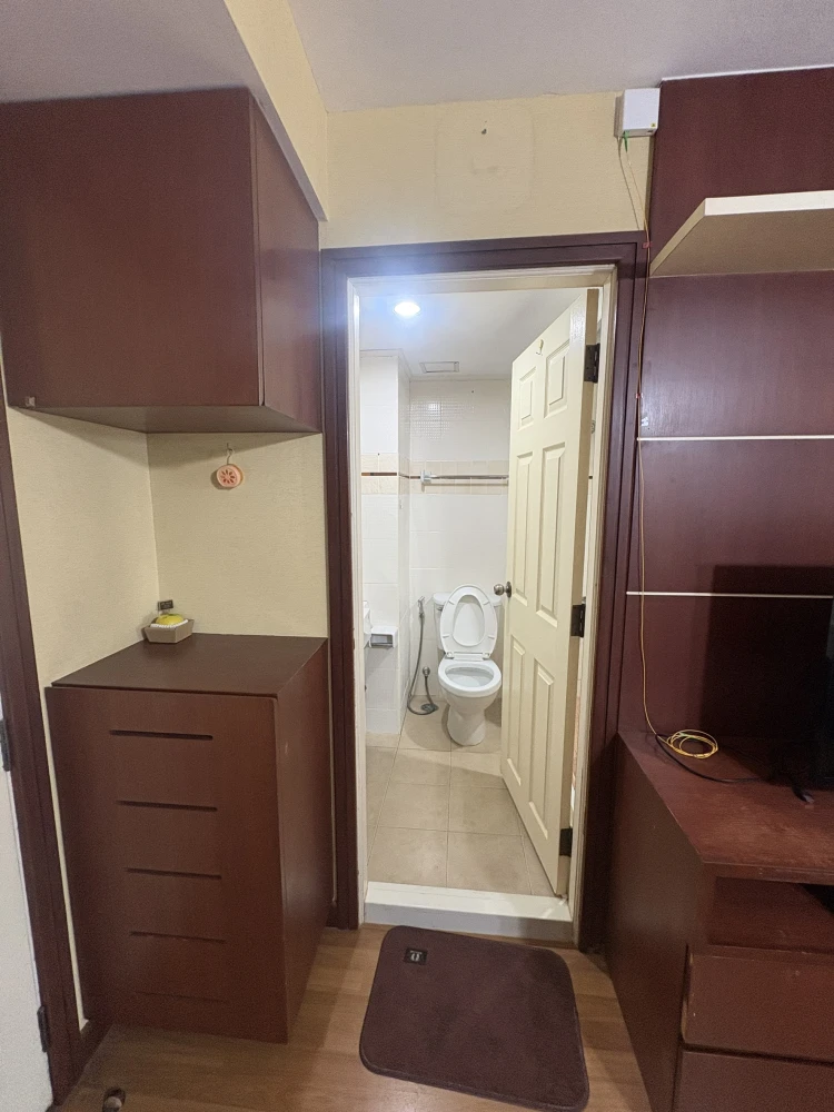 Condo for rent, Lumpini Place Narathiwat - Chao Phraya, high floor, south side, river view, fully furnished, ready to move in.