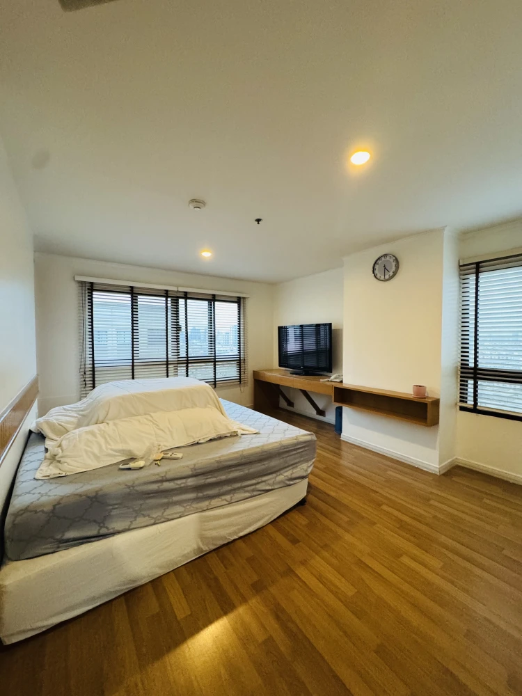 Condo for rent!! Lumpini Place Rama 3 - Riverview. Beautiful room with panoramic Chao Phraya River views. Fully furnished. Don't miss it!!